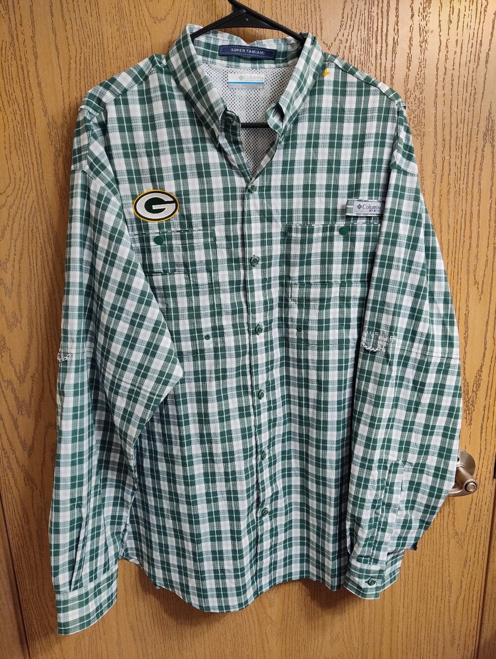 Columbia Green and White Plaid Long-Sleeve Button-Down Shirt
